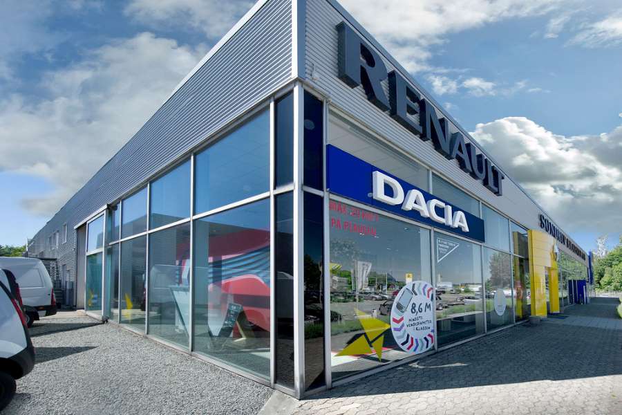 Bilforhandler med nyt og harmonisk udseende, Gunnar Clausens Vej 4, 6260 Viby J